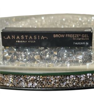 NIB Anastasia Beverly Hills Brow Freeze Gel.